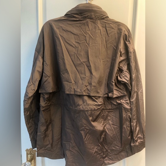 Brown windbreaker New! - Picture 6 of 6